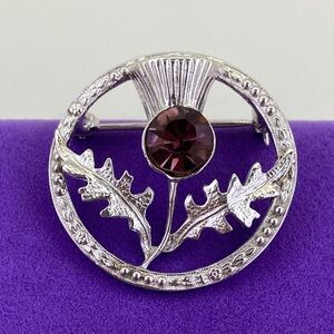 💛 Vintage Silver Tone Scottish Thistle Brooch | Purple Amethyst Glass Stone